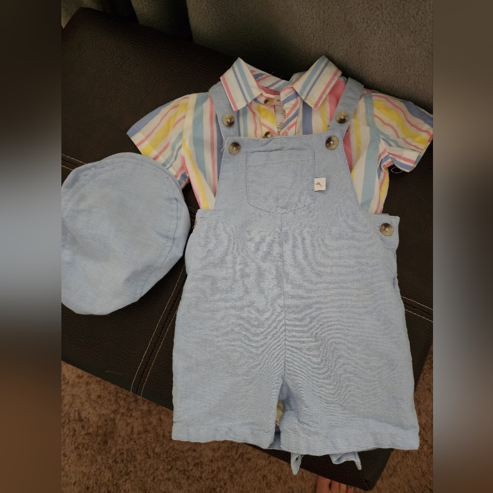 Tommy Bahama Infant 3 piece set, multi-colored with hat.